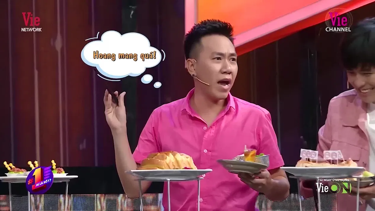 Anh Đức hoang mang tột độ khi được mời ăn các món "dị"